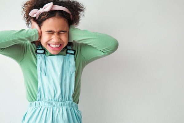 sensory hypersensitivity autism